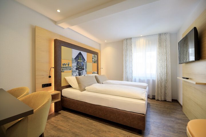 Room 10 of 45