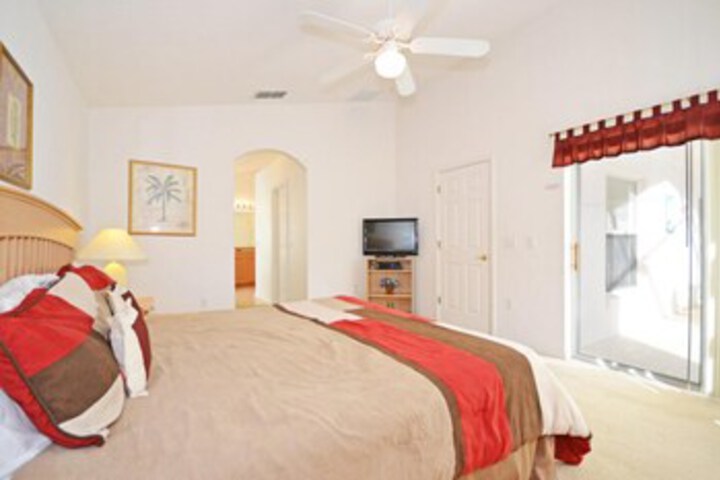Room 21 of 26