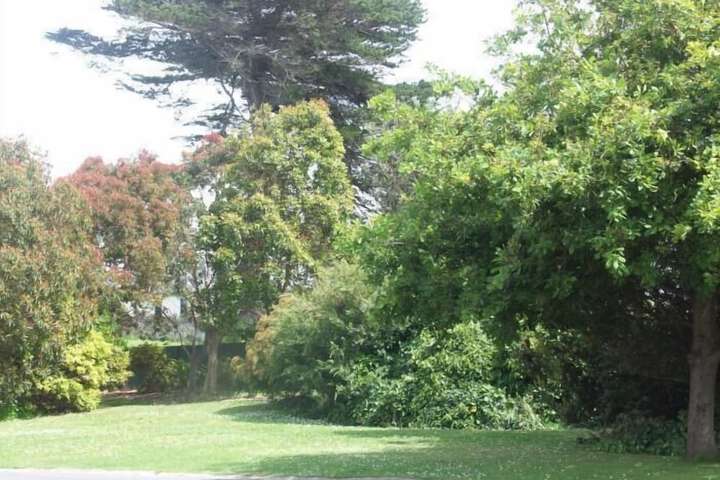 Property Grounds 22 of 30
