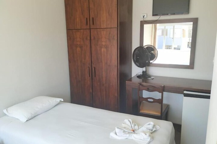 Room 18 of 40