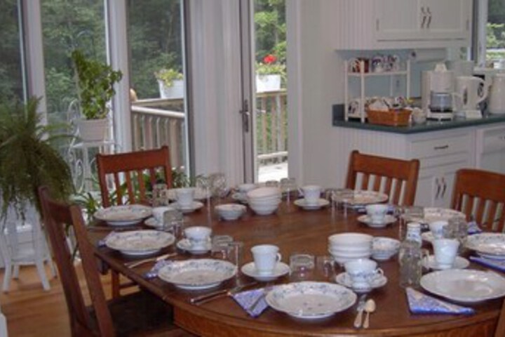 Breakfast/Coffee Service 11 of 32
