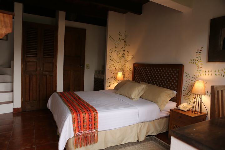 Room 9 of 32