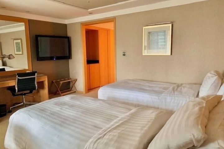 Room 19 of 61