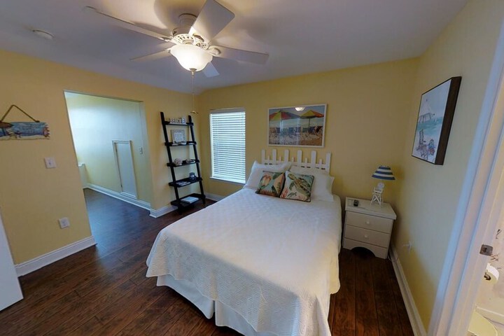 Room 5 of 21