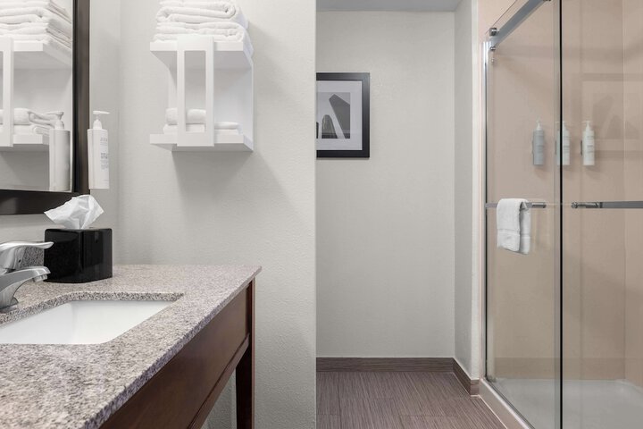 Bathroom shower