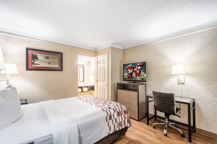 Room 18 of 35