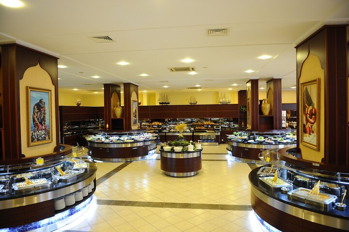 Dining 185 of 552