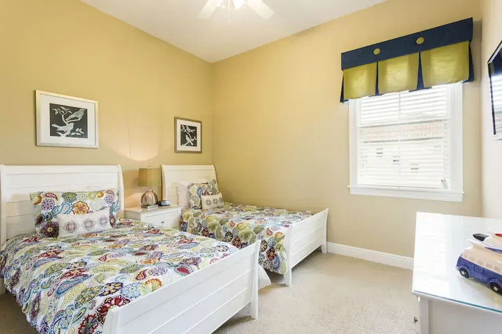 Room 3 of 19