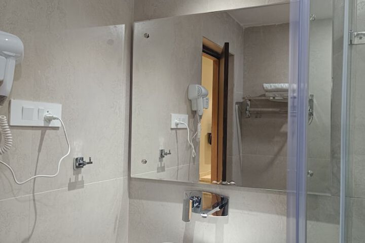 Room 48 of 53