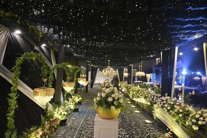 Ballroom/Hall 76 of 112