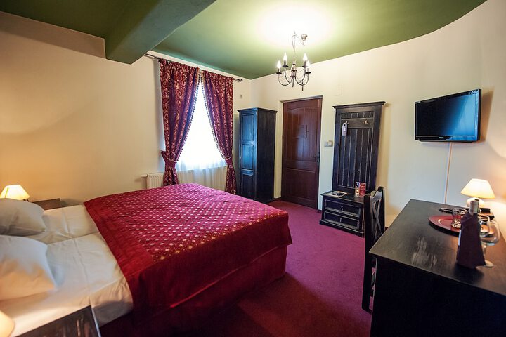 Room 6 of 59
