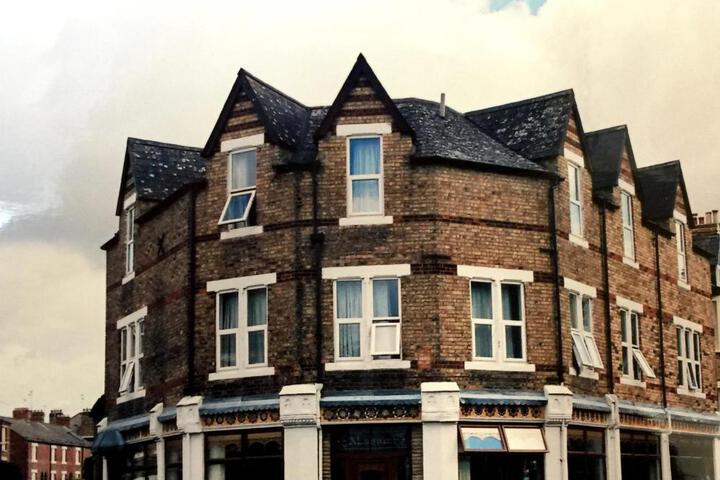 The Jericho Hotel