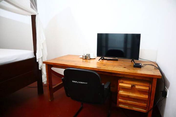 Room 11 of 29