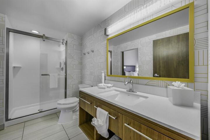 Room 20 of 36