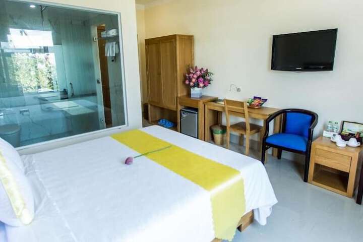 Room 15 of 29