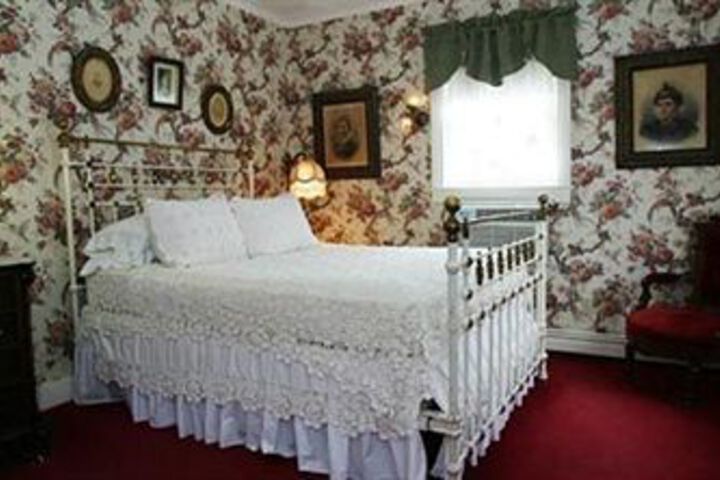 Room 49 of 117