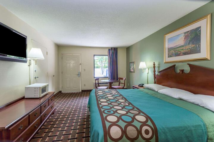 1 King Bed Mobility Accessible (12 of 15)