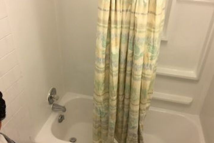 Room 8 of 44