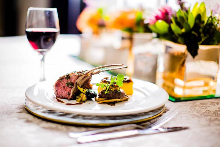 Dining 62 of 93