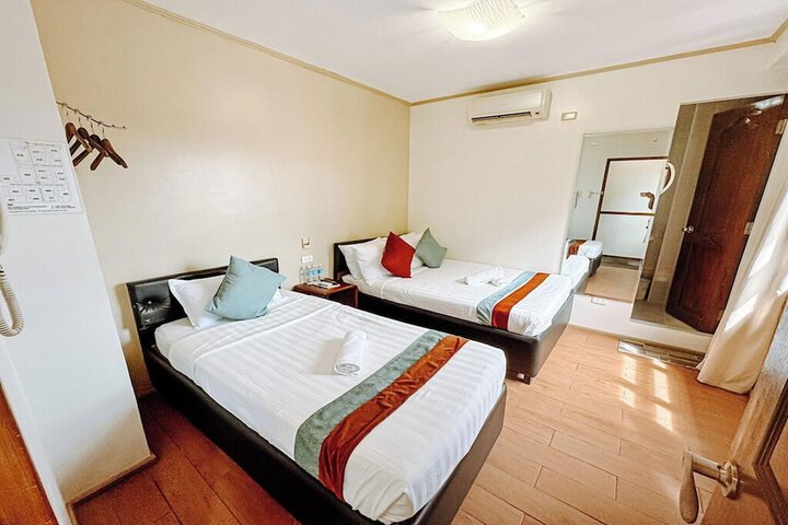 Room 18 of 60