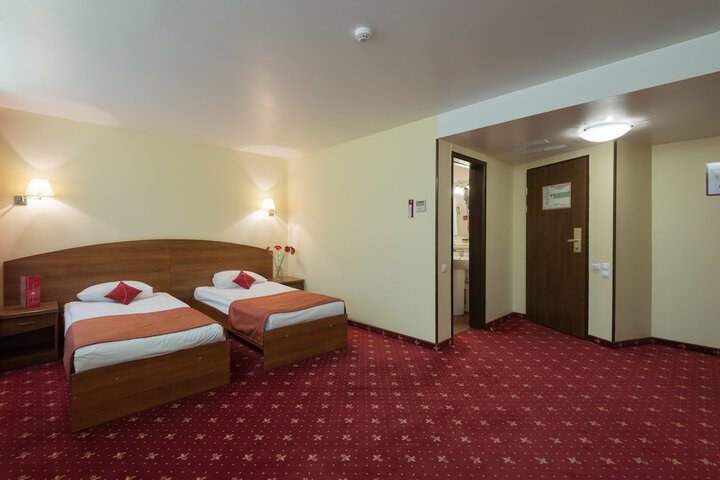 Room 8 of 49