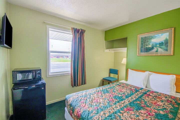 Room 45 of 106