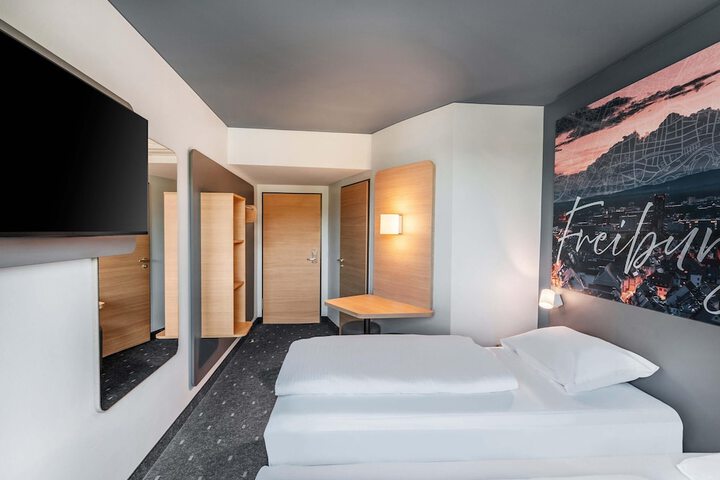 B & B Hotel Freiburg-Süd