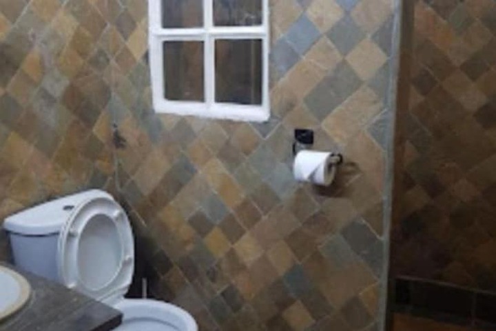 Room 16 of 35