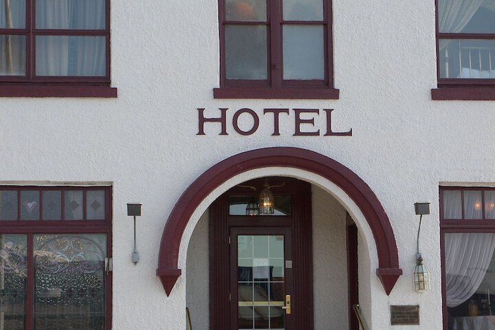 Hotel 33 of 33