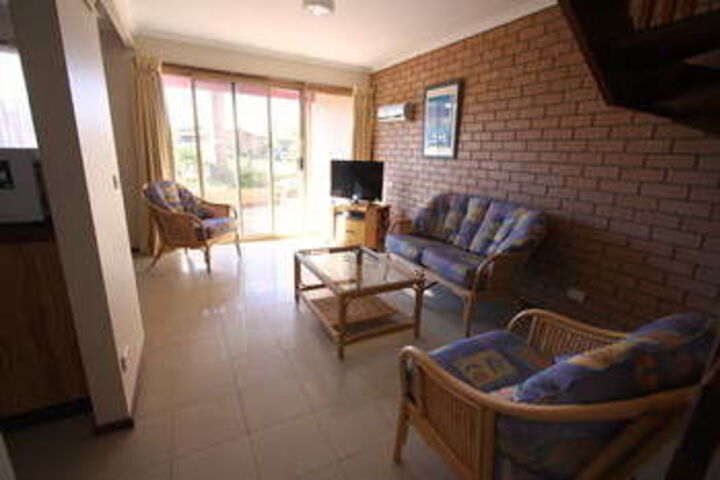 Room 15 of 19
