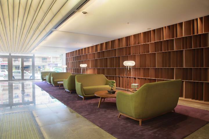 Guest Lobby