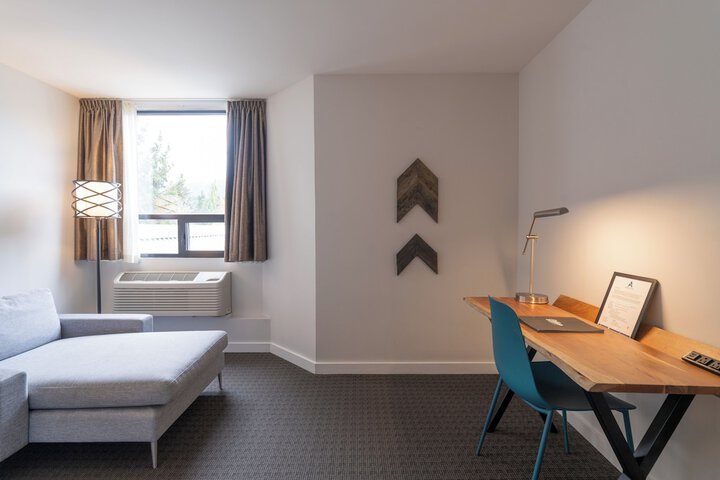 Room 41 of 68