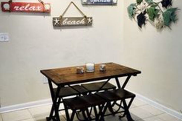 Room 13 of 25