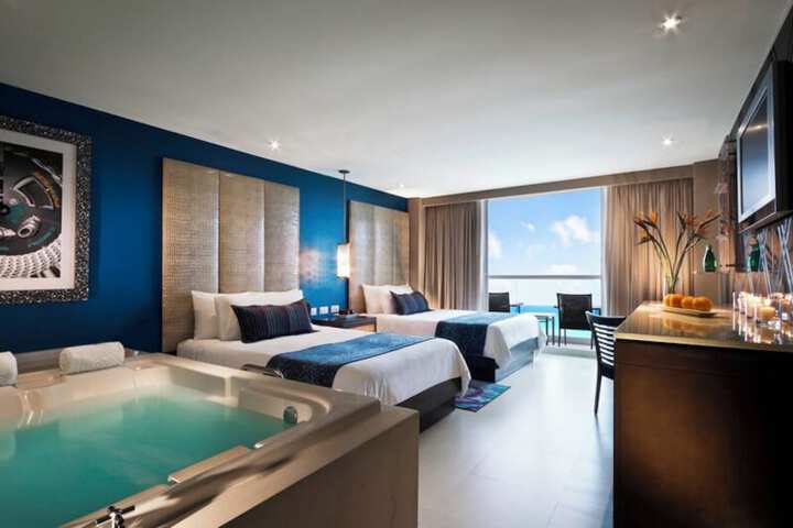 Room 15 of 63