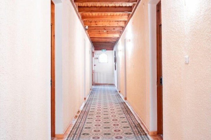 Ballroom/Hall 92 of 132