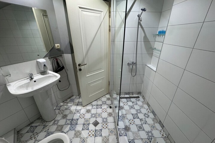 Room 34 of 45
