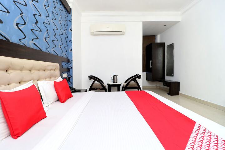 Room 14 of 17
