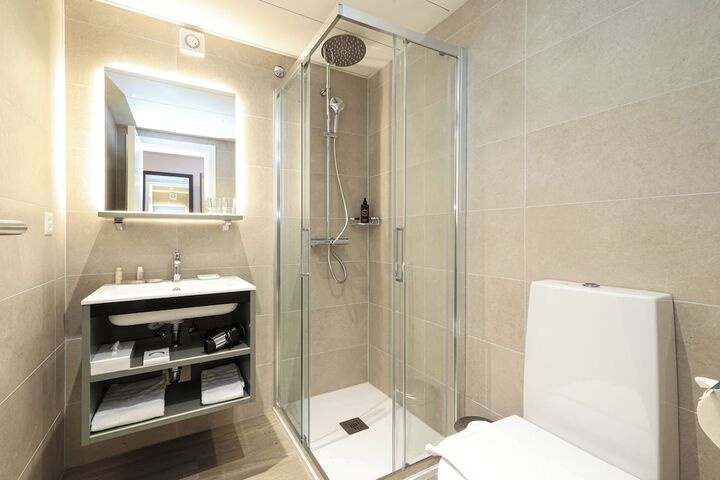 Bath Interior