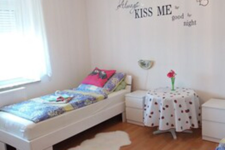 Room 33 of 71