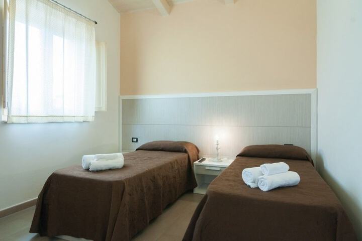 Room 4 of 29