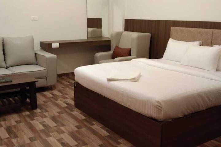 Room 15 of 21