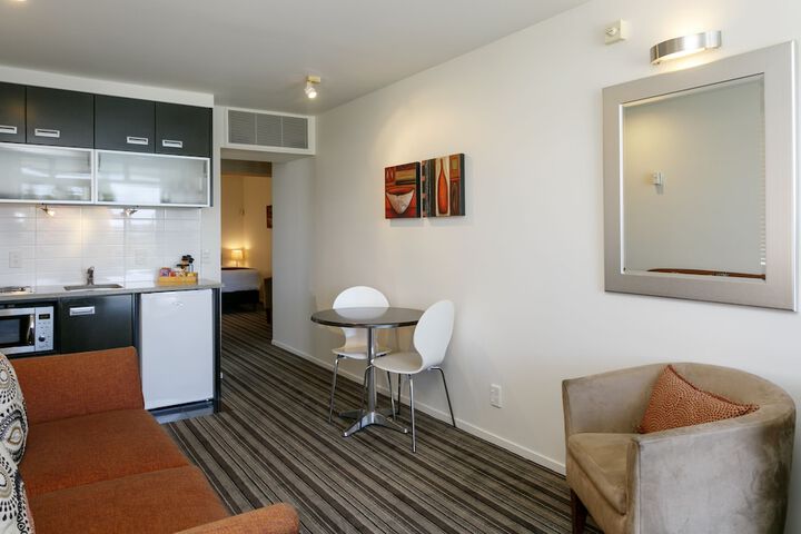 Room 121 of 200