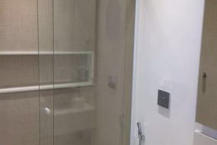 Room 2 of 15