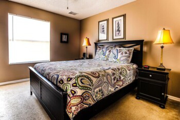 Room 32 of 36