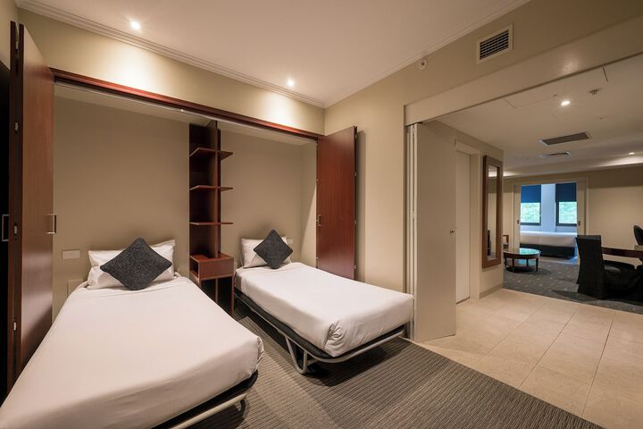 Room 9 of 65