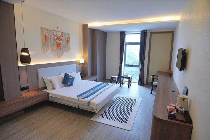 Room 9 of 17