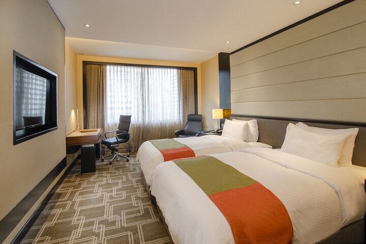 Room 10 of 71