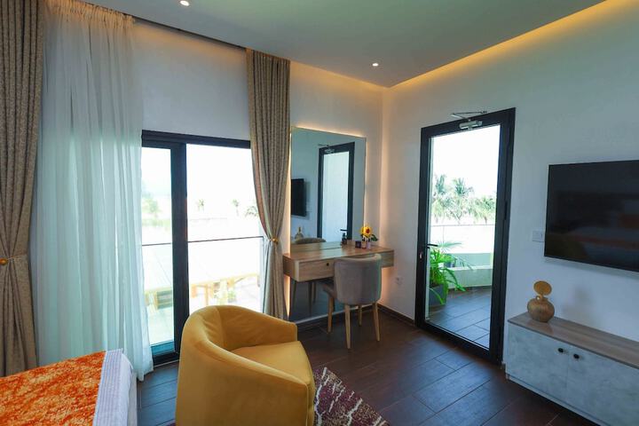 Room 20 of 156