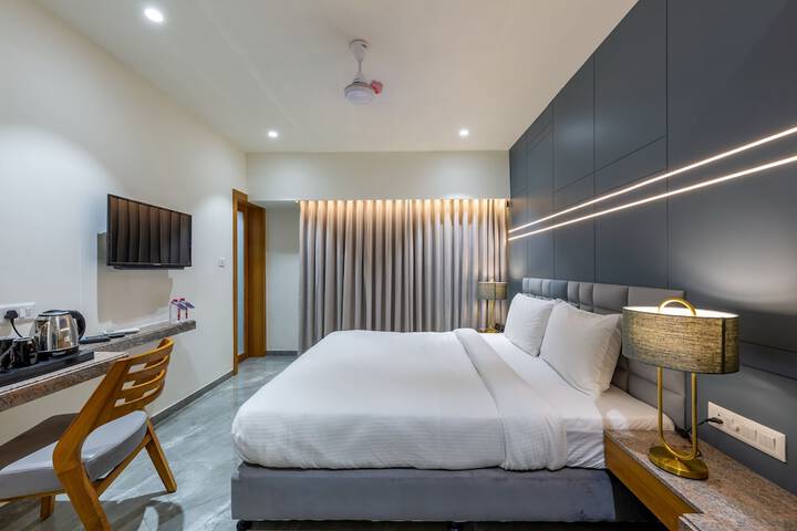 Room 13 of 63