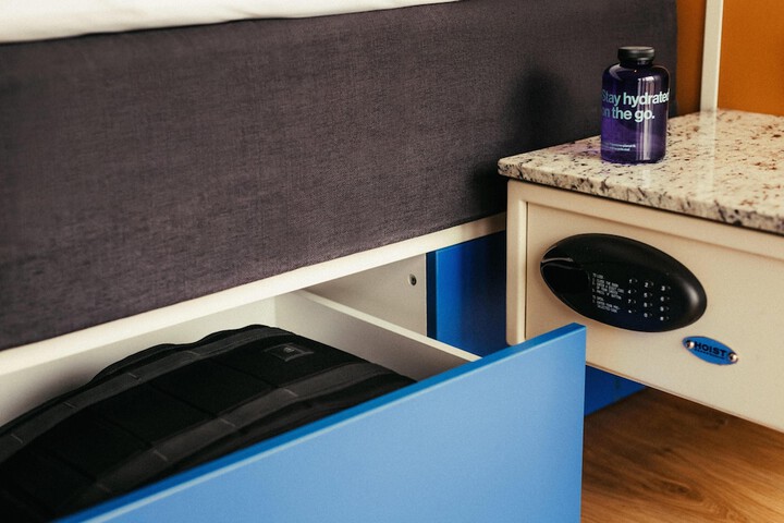 Room amenity